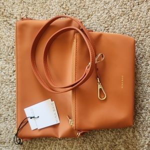 Mina Baie  Mia Pouch set